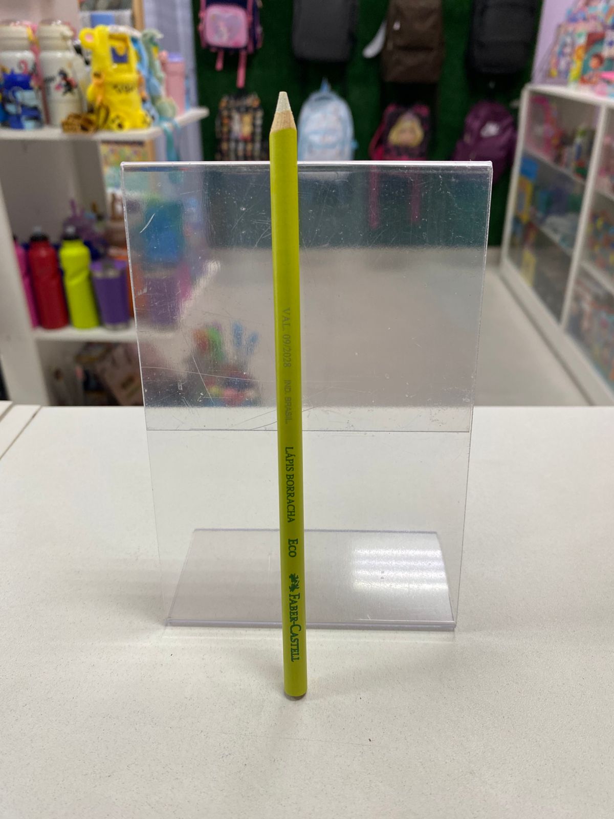 LÁPIS PRETO FABER CASTELL N.2 HB ECO (R$2,30
